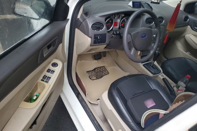 Used Ford Focus 2013 Sedan Classic 1.8L Automatic Base Model