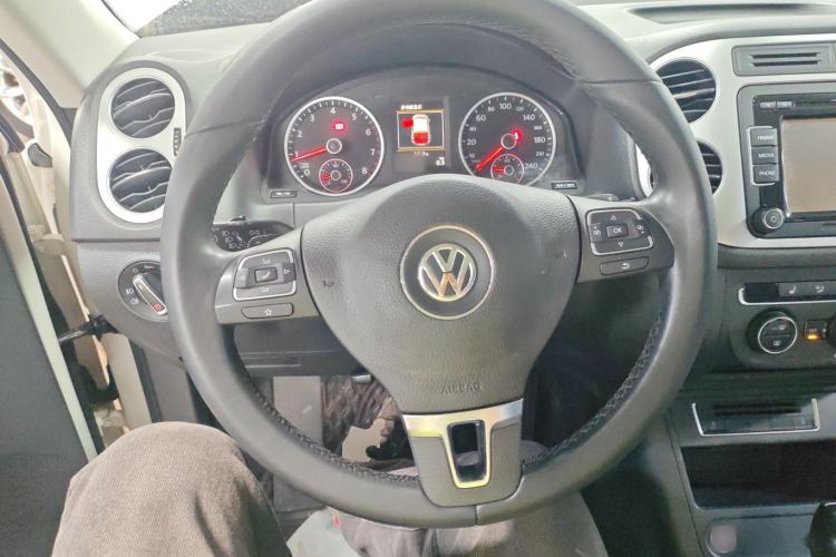 Used Volkswagen Tiguan 2016 300TSI Automatic Two-Wheel Drive Luxury Edition Steering Wheel