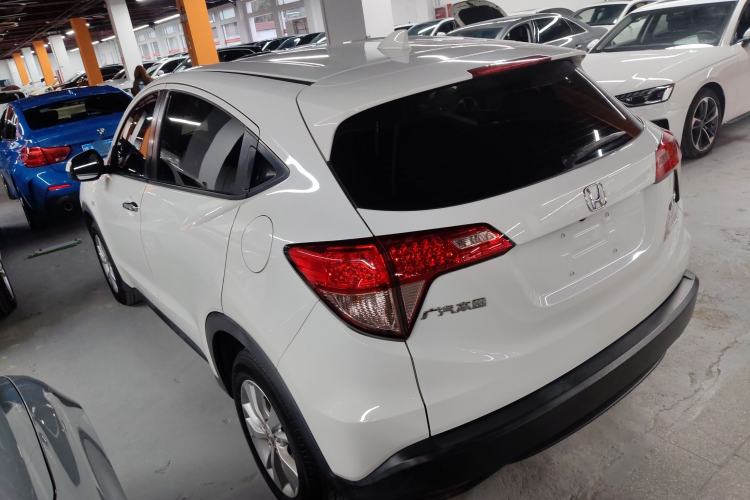 Used Honda Vezel 2017 1.5L CVT 2WD Comfort Model Exterior 2