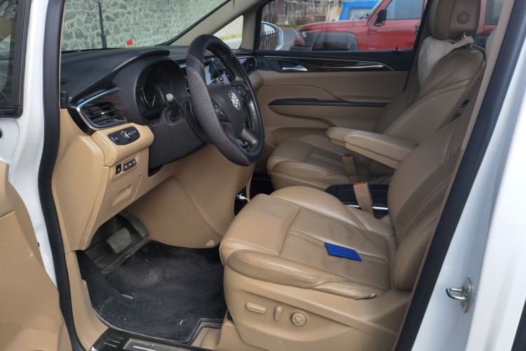 Used Buick GL8 2017 ES 28T Flagship Model China V Standard Left Front Seat