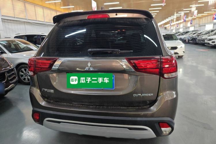 Used Mitsubishi Outlander 2020 2.0L Two-Wheel Drive Enjoyment Version 5 Seats