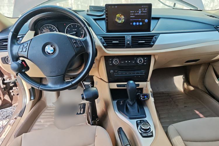 Used BMW X1 2013 sDrive18i Leading Model Center Console