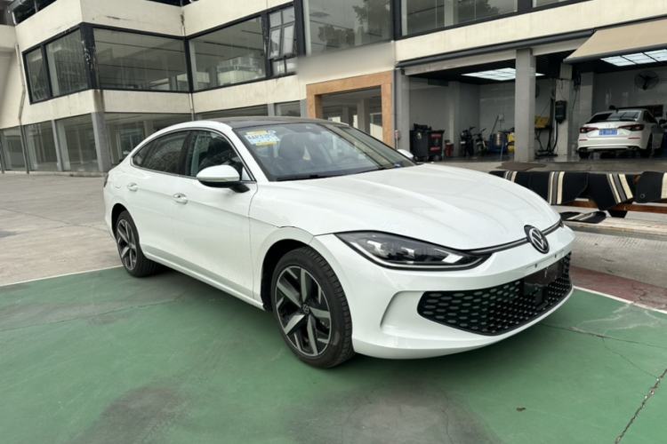 Used Volkswagen Lamando 2025 Lavida L 280TSI DSG Cool & Spicy Edition Exterior 2