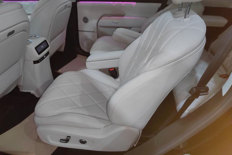 Used Chery T11 2026 Model 220 All-Wheel Drive Family Fun Edition
