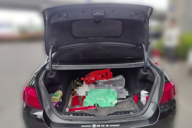 Used BMW 5 Series 2011 528Li Leading Model
