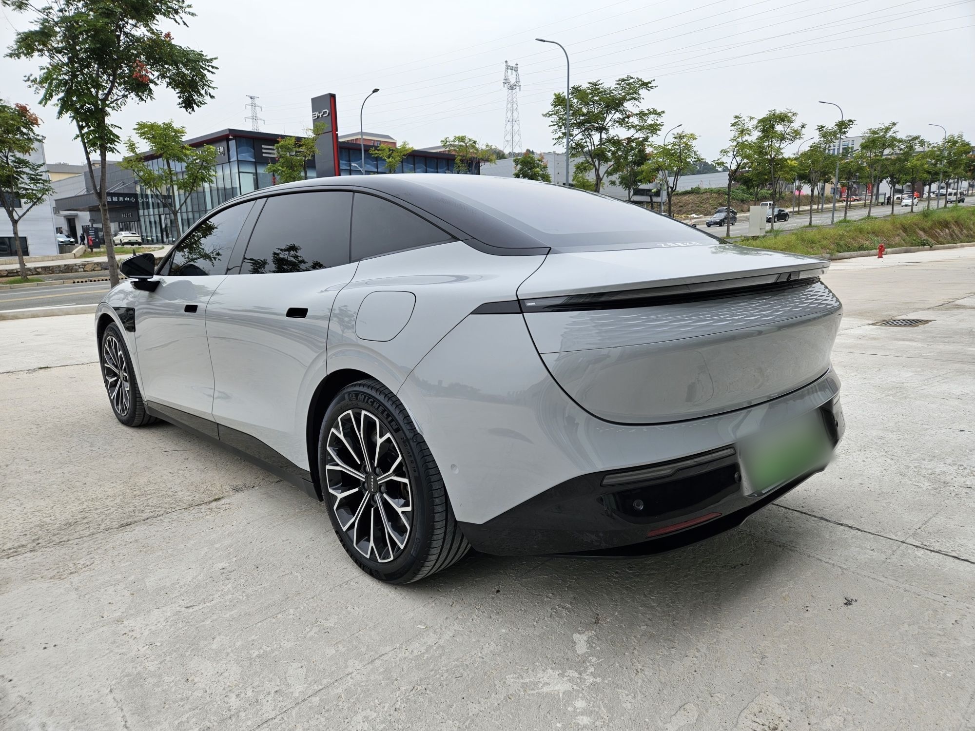 Zeekr 007 2025 Rear-Drive Intelligent Driving Version 75 kWh — снимка 16