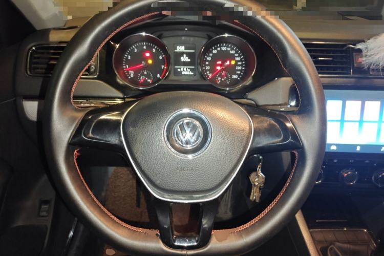 Used Volkswagen Sagitar 2015 230TSI Manual Comfort Version