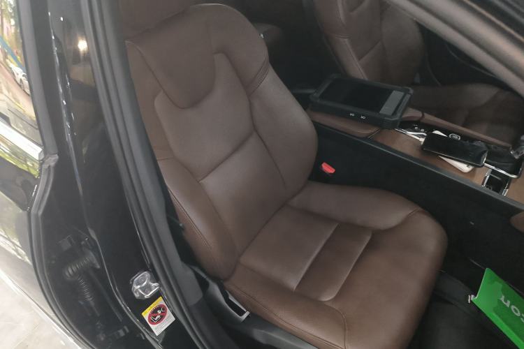 Used Volvo S90 2020 T5 Zhiyi Luxury Edition
