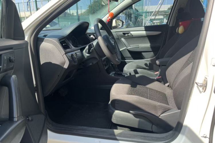 Used Volkswagen Lavida 2015 1.6L Automatic Fashion Edition