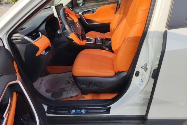 Used Toyota RAV4 2020 Dual-Engine 2.5L E-CVT 4x4 Elite PLUS Edition Left Front Seat