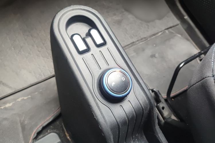 Used Wuling Hongguang MINIEV 2020 Enjoyment Model Lithium Iron Phosphate Gear Lever