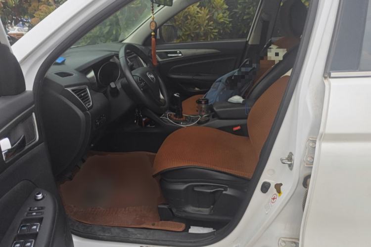 Used Changan CS75 2014 2.0L Manual Luxury Version China IV Standard
