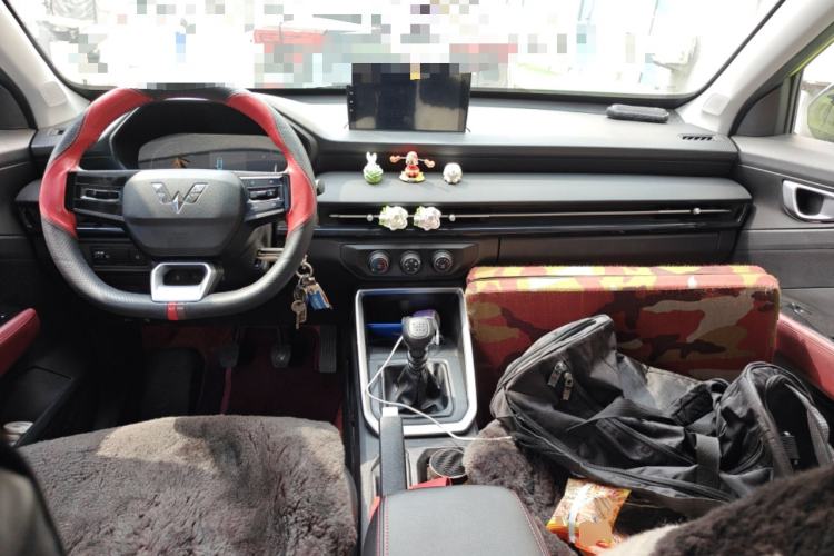 Used Wuling Alvez 2022 1.5L Manual Free-Style Model
