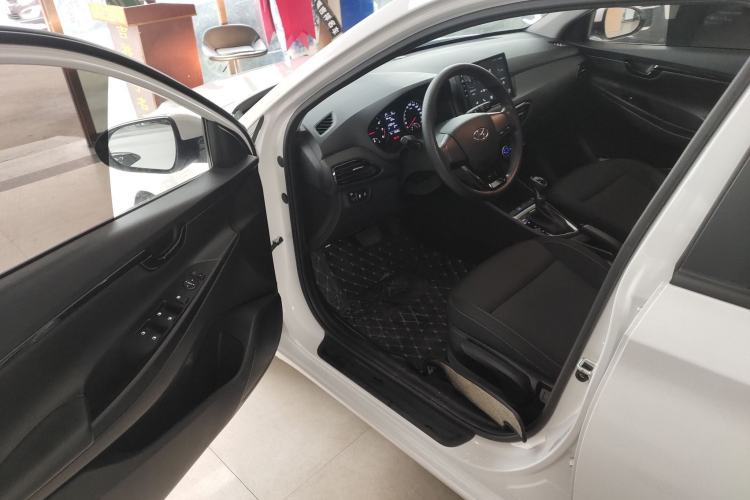 Used Hyundai Celesta 2020 1.6L Automatic GL Enjoyable Edition