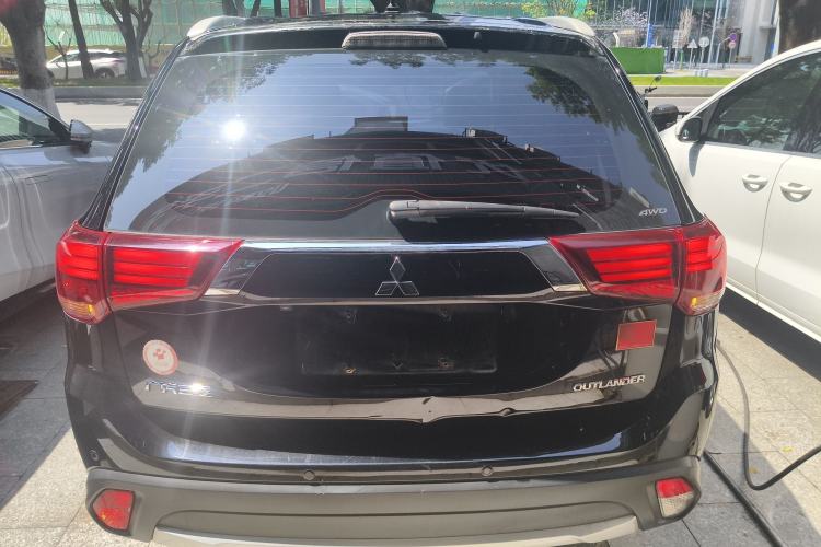 Used Mitsubishi Outlander 2016 2.4L 4x4 Elite Edition 5 Seats
