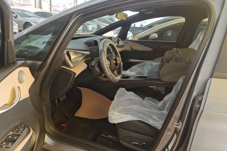 Used BYD Dolphin 2023 420 km Fashion Edition
