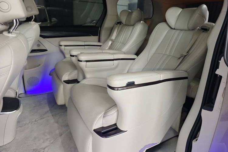 Used Buick GL8 2023 ES Lu Zun Comfort Model
