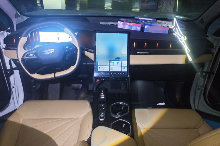 Used Geely Auto FX11 2023 1.5TD DCT Prestige Edition
