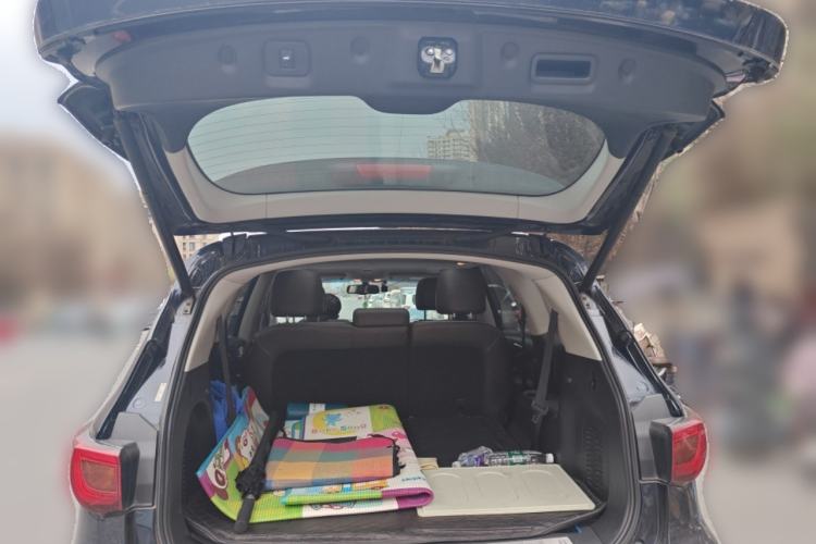 Used Infiniti QX60 2016 2.5 S/C Hybrid Two-Wheel-Drive Excellence Edition China V Standard Trunk