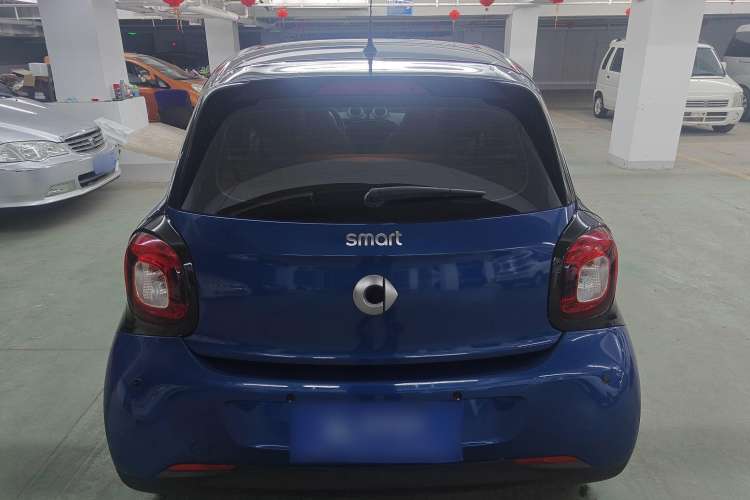 Used smart forfour 2018 1.0L 52 kW Dynamic Edition