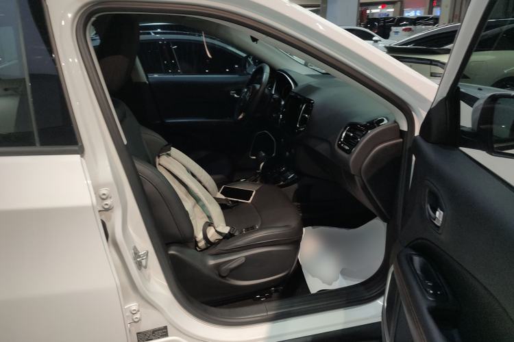 Used Jeep Compass 2019 220T Automatic Family Enjoyment Four-Wheel Drive Edition