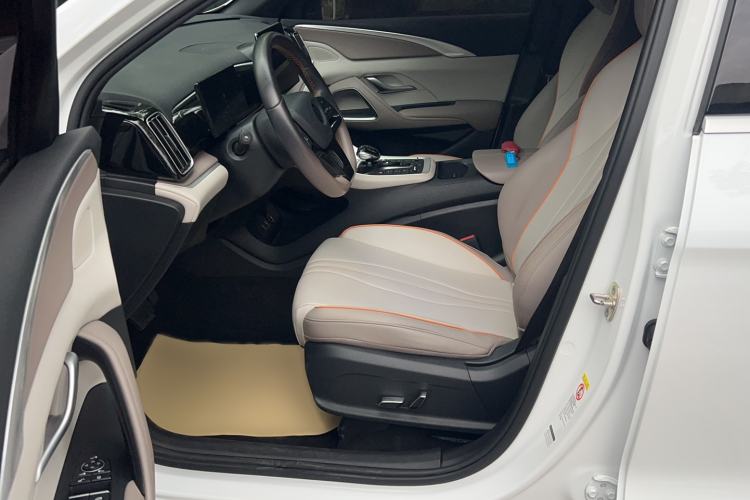 Used BYD Song Pro New Energy 2023 Champion Edition DM-i 71KM Leading Model Left Front Seat