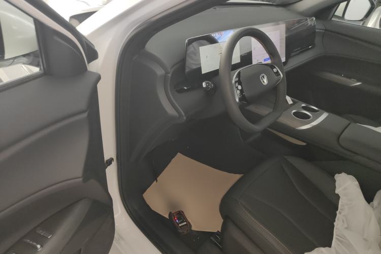 Used CHANGAN CS75 PLUS 2025 Model, 4th Generation 1.5T New Blue Whale Smart Excellence Version