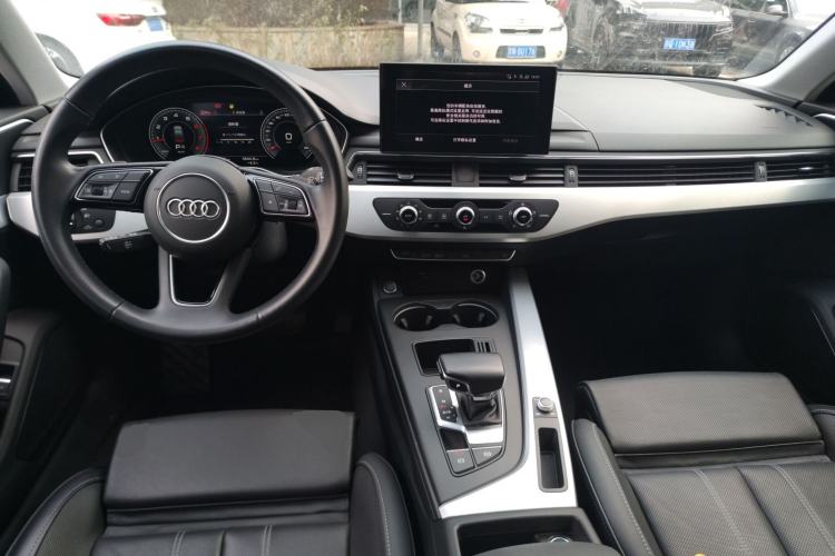 Used Audi A4L 2023 40 TFSI Fashion Dynamic Model Center Console