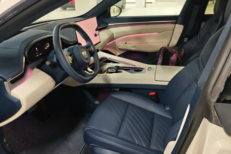 Used Zeekr 001 2025 YOU Edition 100 kWh All-Wheel Drive
