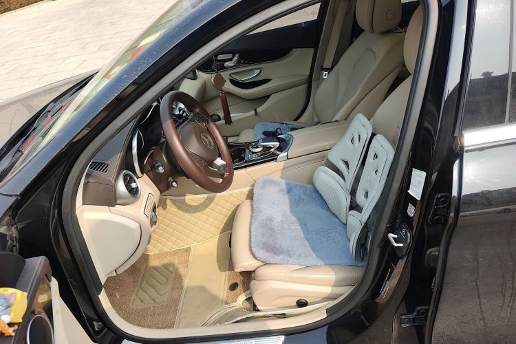 Used Mercedes-Benz C-Class 2015 Facelift C 200 L