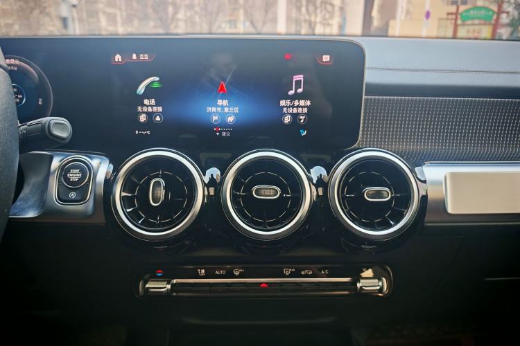 Used Mercedes-Benz GLB 2020 GLB 200 Dynamic Edition Audio And AC Panel
