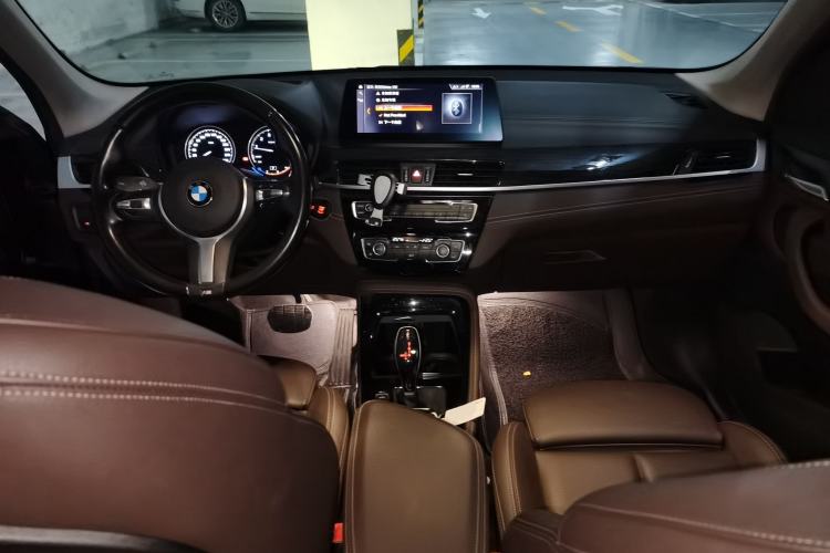 Used BMW X1 2020 xDrive25Li Luxury Edition Center Console