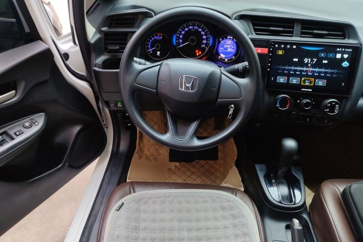 Used Honda Fit 2016 1.5L LXS CVT Comfort Sunroof Version
