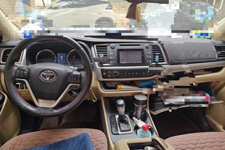 Used Toyota Highlander 2018 2.0T Two-Wheel Drive Elite Edition 7 Seats Emission Standard China V