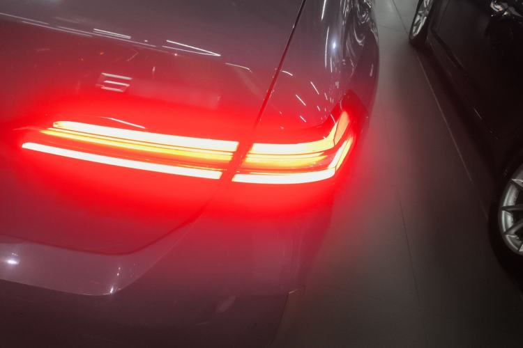 Used BMW 5 Series 2024 530Li Luxury Package Premium Edition
