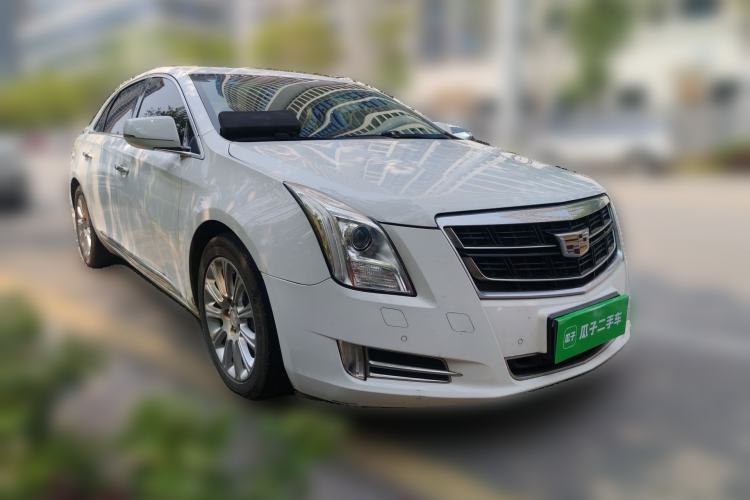 Used Cadillac XTS 2016 28T Elite Edition Front Right 45 Deg