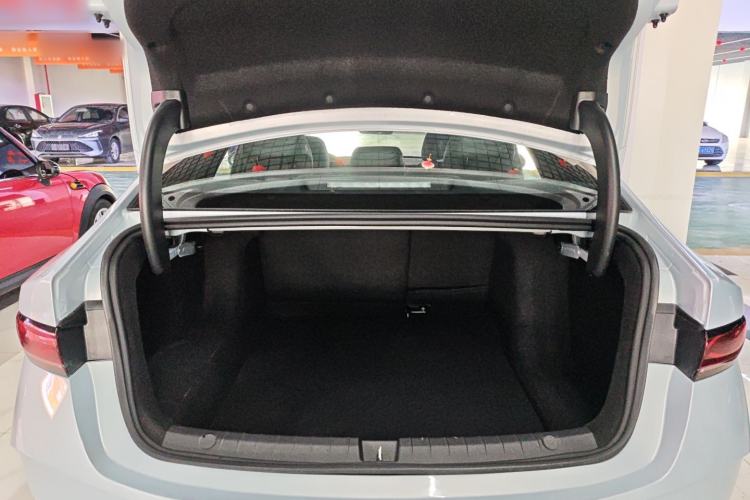 Used BYD Qin PLUS 2025 DM-i Smart Drive 120KM Superior Model