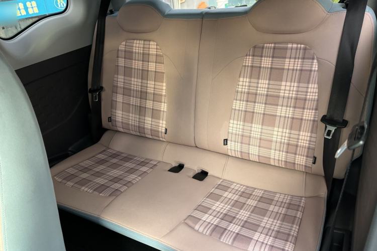 Used Chery QQ Ice Cream 2024 Edition Youth Version 205km Sundae Left Rear Seat