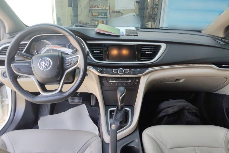 Used Buick GT 2015 15N Automatic Deluxe Edition Center Console