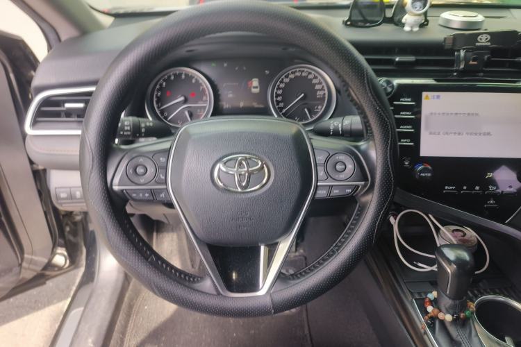Used Toyota Camry 2018 2.5G Luxury Edition Steering Wheel