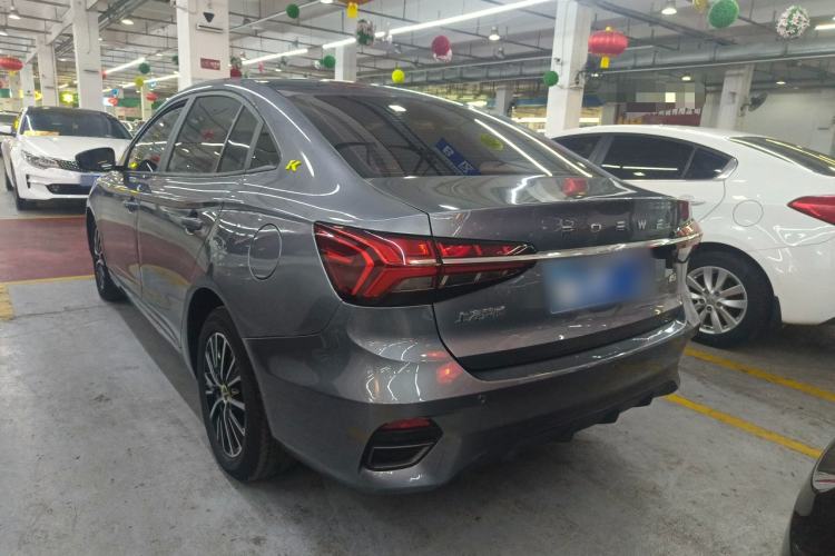 Used Roewe i5 2021 1.5L Manual Platinum Edition
