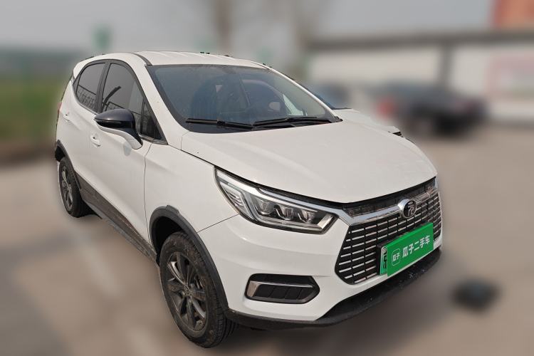 Used BYD Yuan New Energy 2019 EV535 Smart Connect Trendsetting Model Front Right 45 Deg