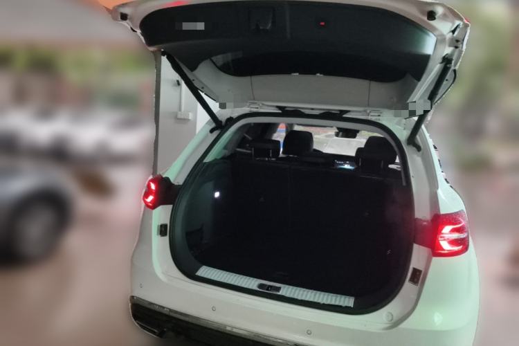 Used Hongqi HS5 2019 2.0T Smart Connect Flagship All-Wheel-Drive Version Trunk