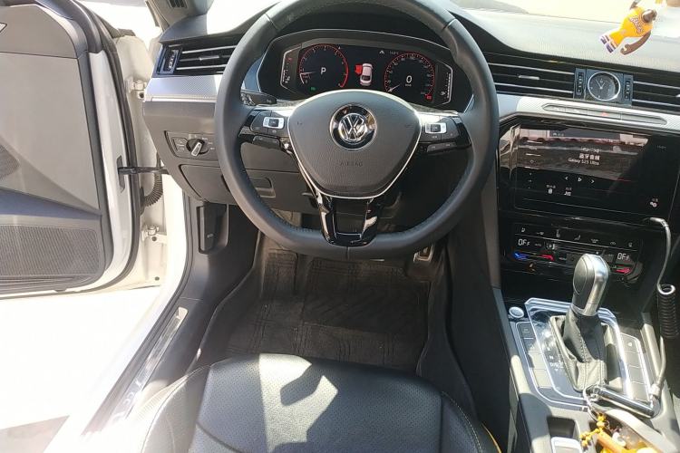 Used Volkswagen FAW-Volkswagen CC 2020 330TSI Glamour Edition China VI Standard Steering Wheel