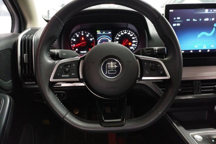 Used BYD Tang 2019 2.0T Automatic SmartConnect Luxury Edition 7 Seats China VI Standard
