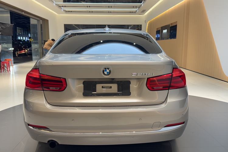 Used BMW 3 Series 2016 316Li Fashion Model
