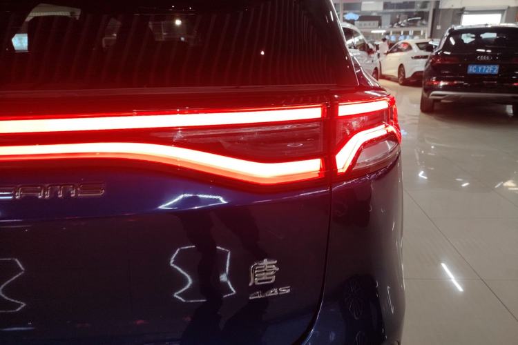 Used BYD Tang New Energy 2022 EV 635 km All-Wheel-Drive Flagship Model