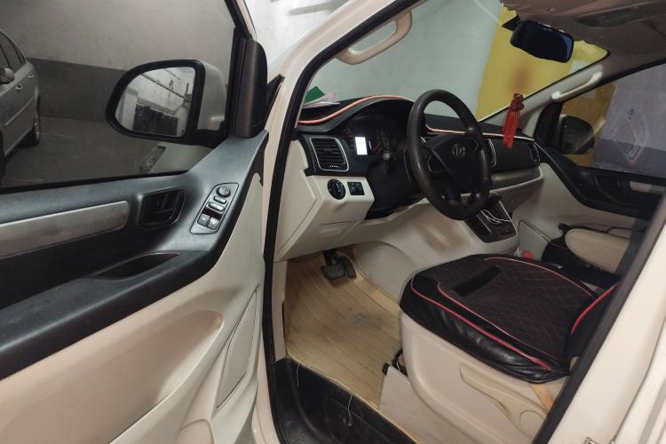 Used SAIC MAXUS G10 2014 2.0T Automatic Elite Edition
