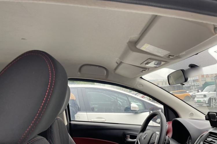 Used CHANGAN Benni 2015 1.4L IMT Luxury Model China IV
