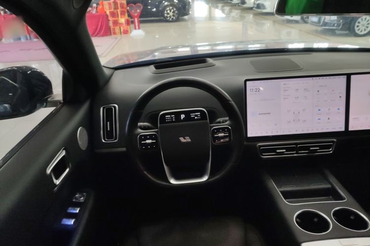 Used Li Auto L8 2023 Pro Model
